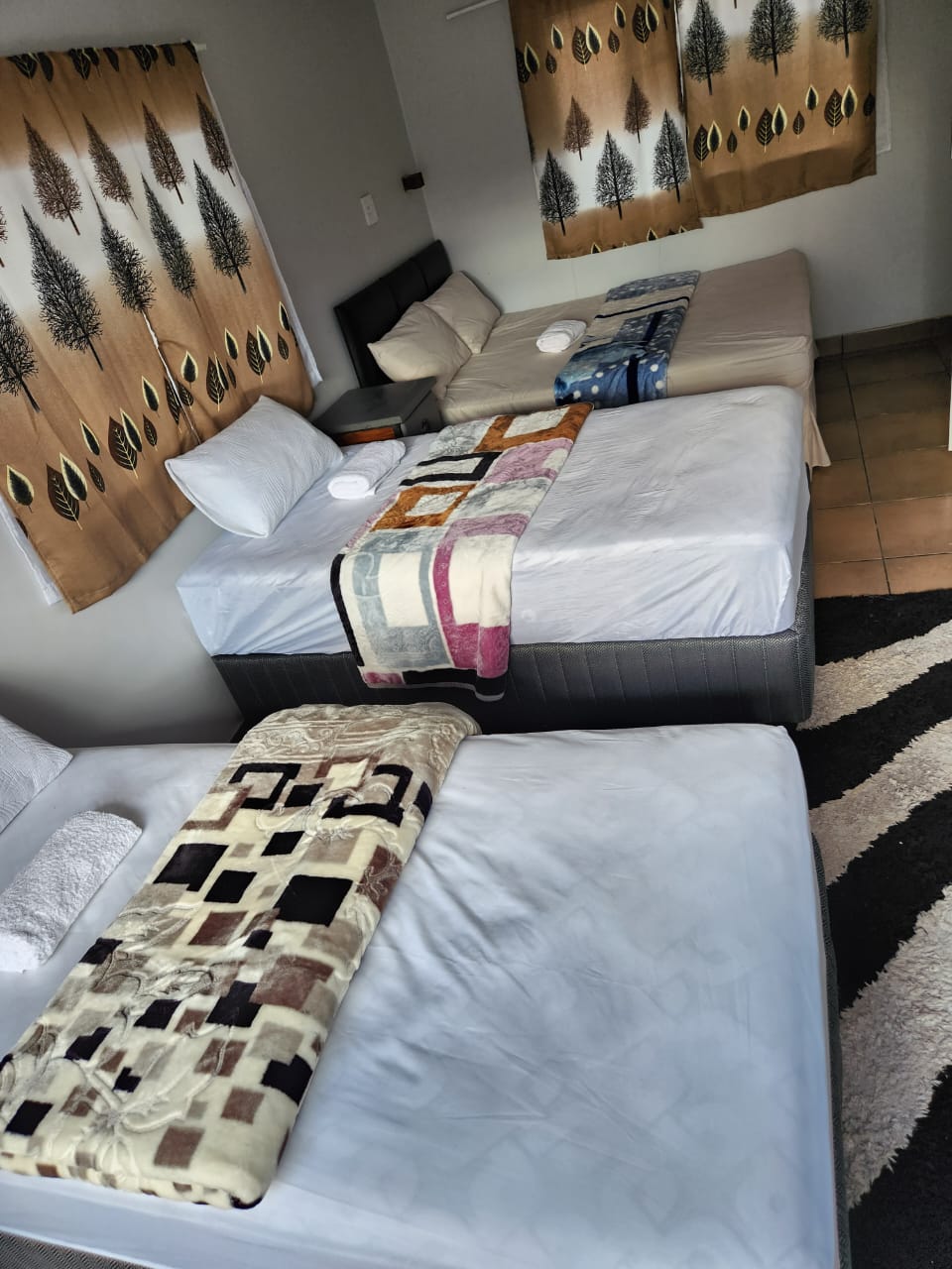 Three single beds room